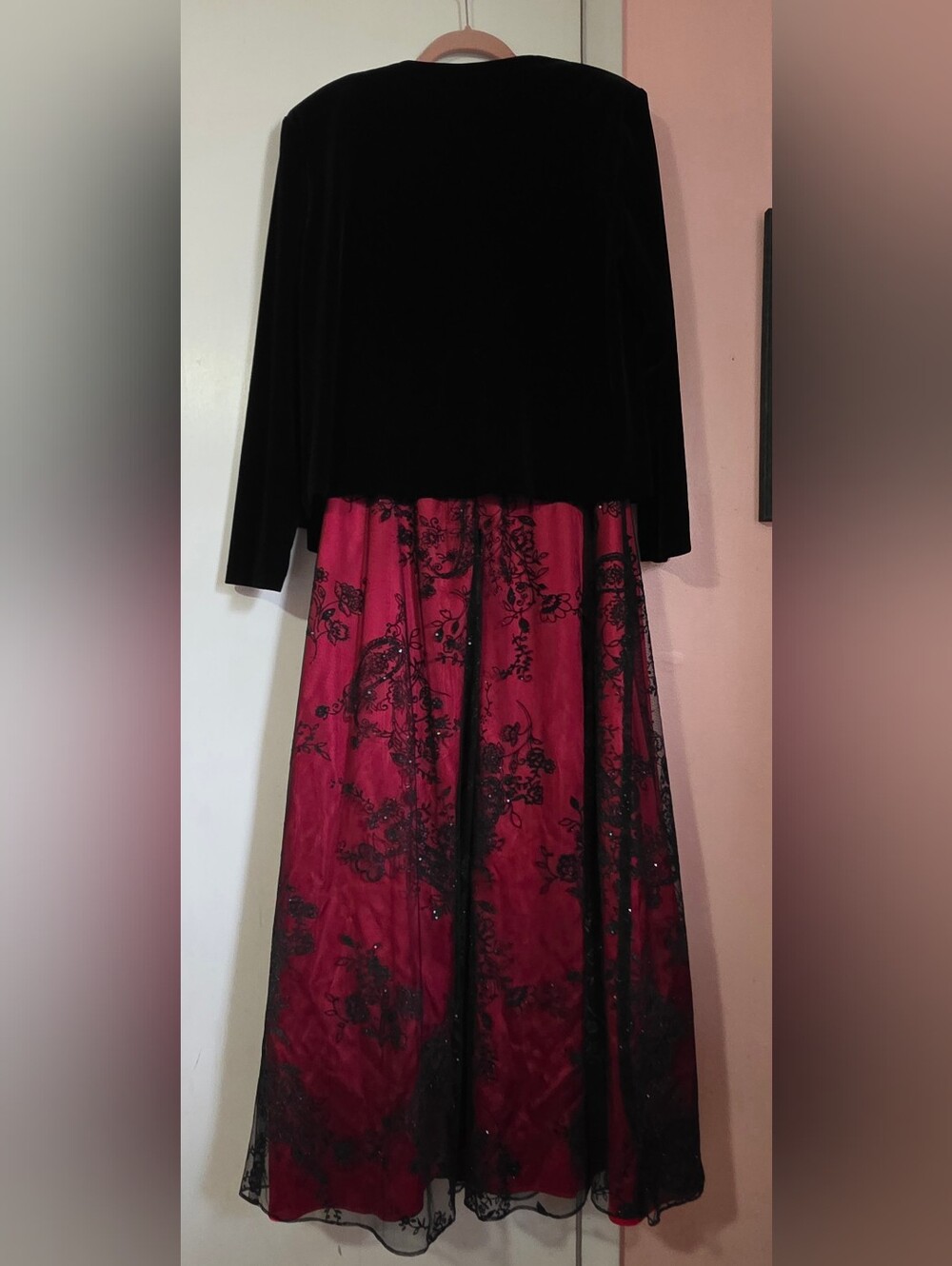 Evening Dress - Picture 5 of 10